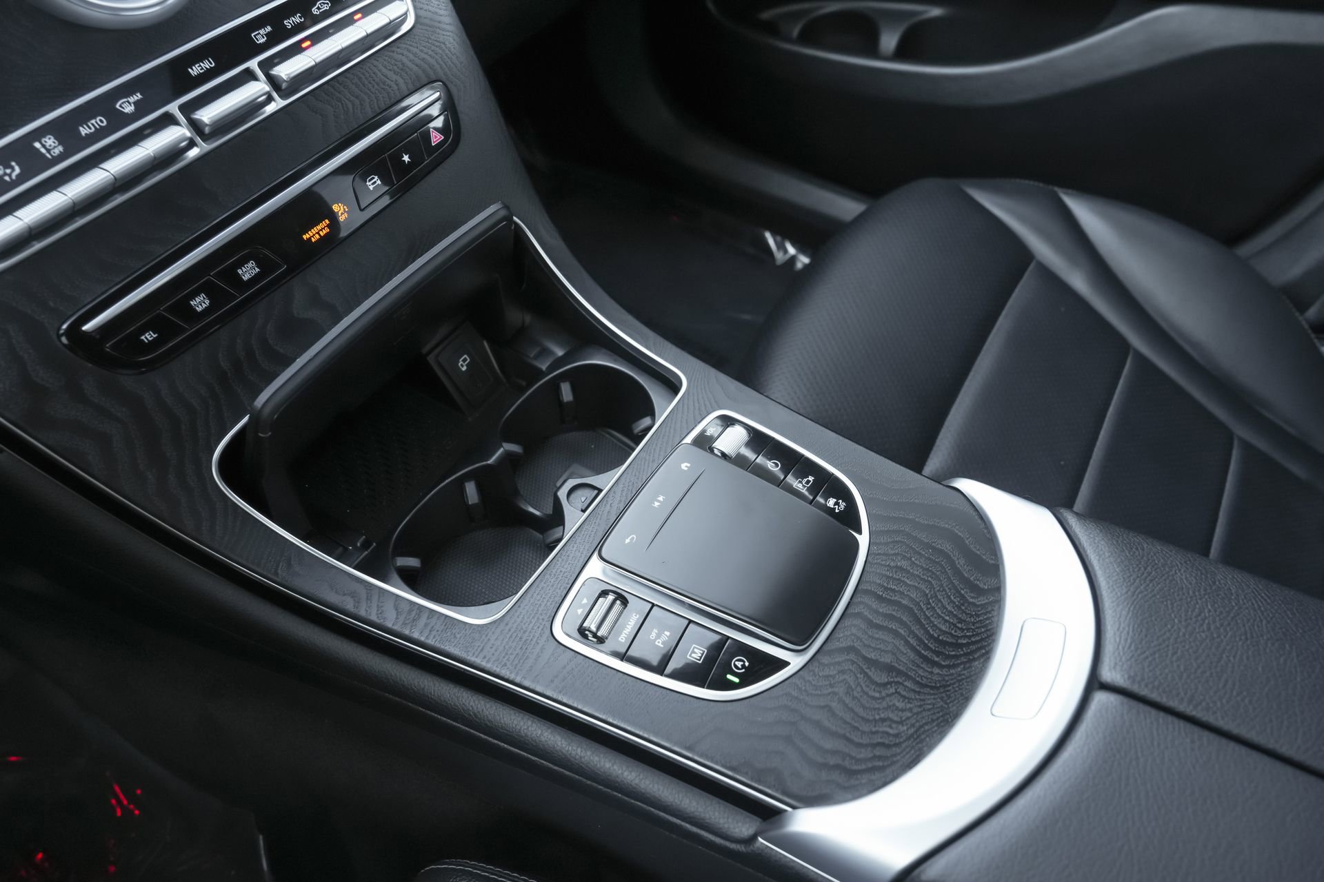 Used 2023 Mercedes-Benz GLC 300 4MATIC Coupe image 11
