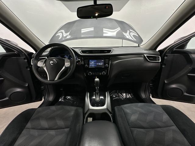 Used 2015 Nissan Rogue SV w/ SV Premium Package image 21
