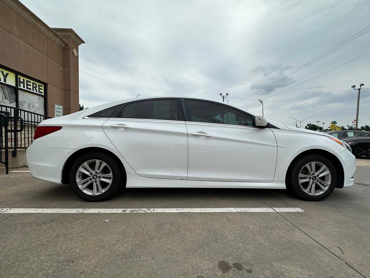 Used 2014 Hyundai Sonata GLS w/ Popular Equipment Group 2 FWD image 4