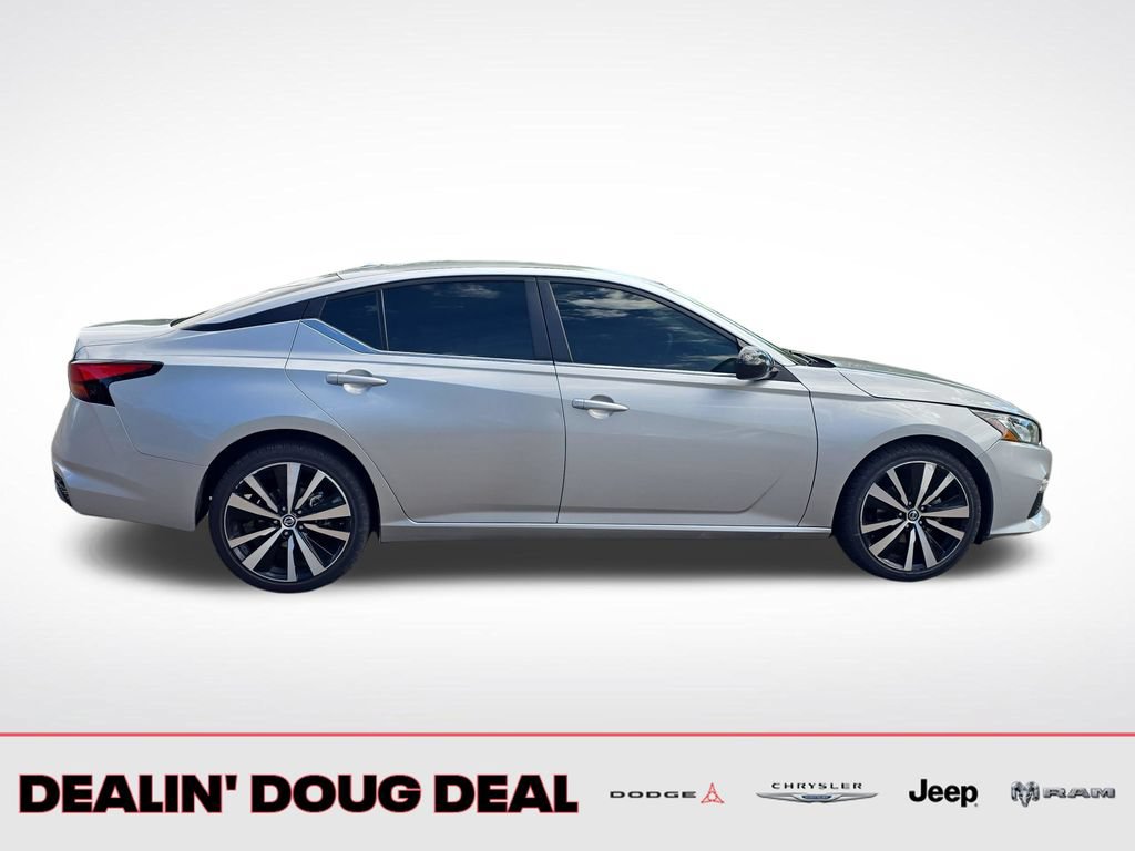Used 2021 Nissan Altima 2.5 SR AWD/4WD image 6