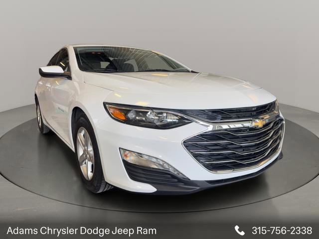 Used 2024 Chevrolet Malibu LT image 1