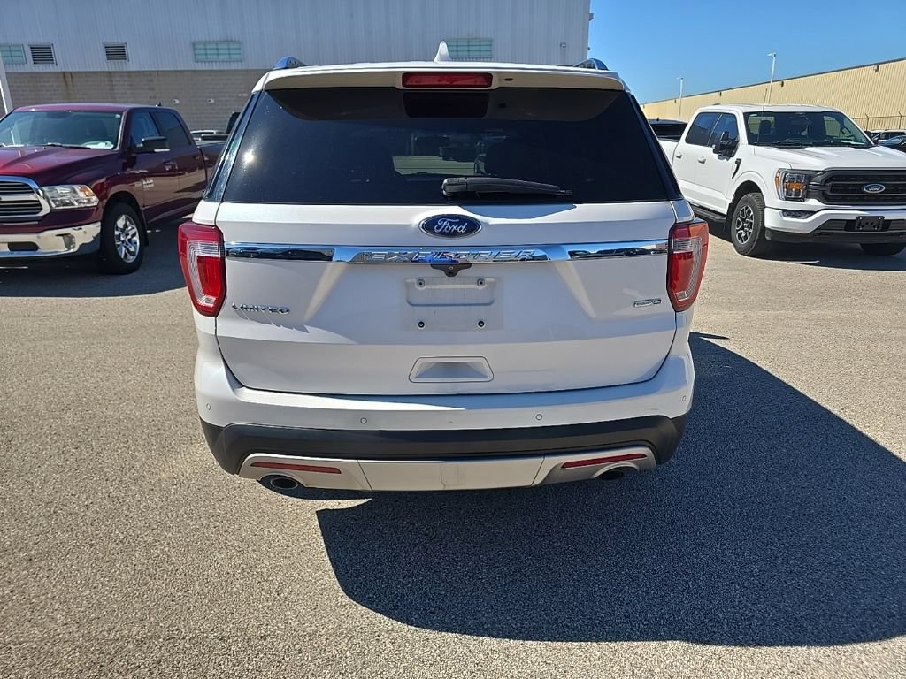 Used 2016 Ford Explorer Limited w/ Class II Trailer Tow Package AWD/4WD image 5