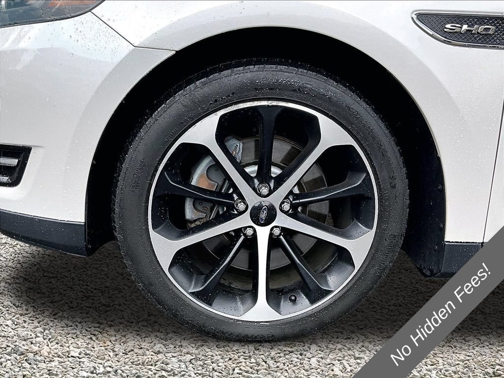 Used 2015 Ford Taurus SHO w/ Equipment Group 401A AWD/4WD image 9