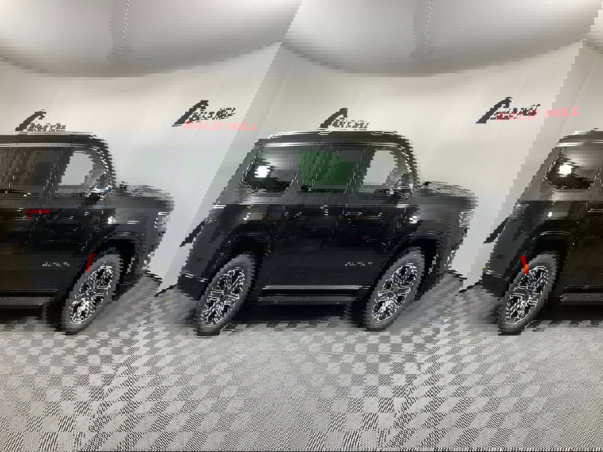 New 2025 Jeep Wagoneer 4WD w/ Convenience Group I image 6