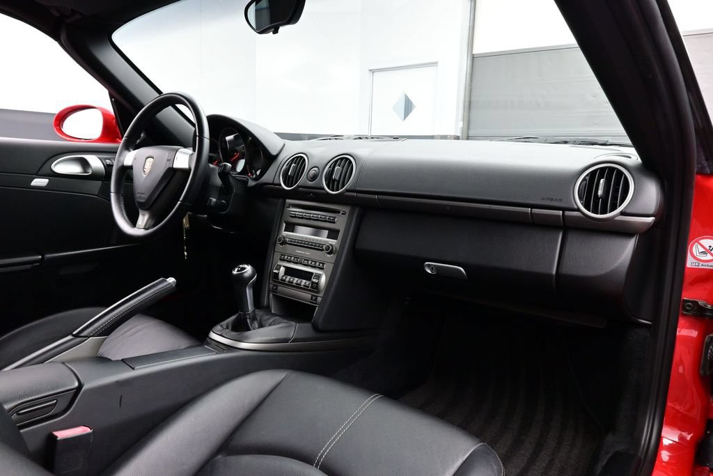 Used 2006 Porsche Boxster RWD image 12