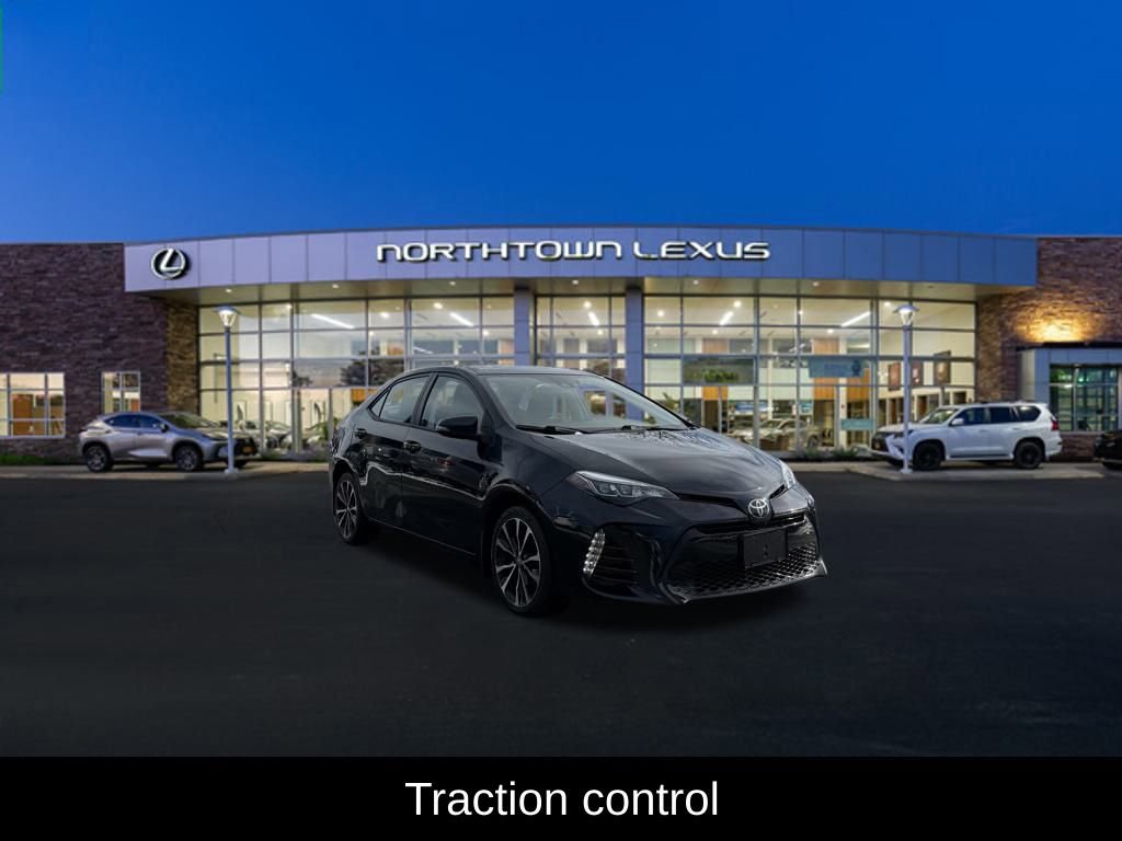 Used 2017 Toyota Corolla SE w/ SE Premium Package image 3