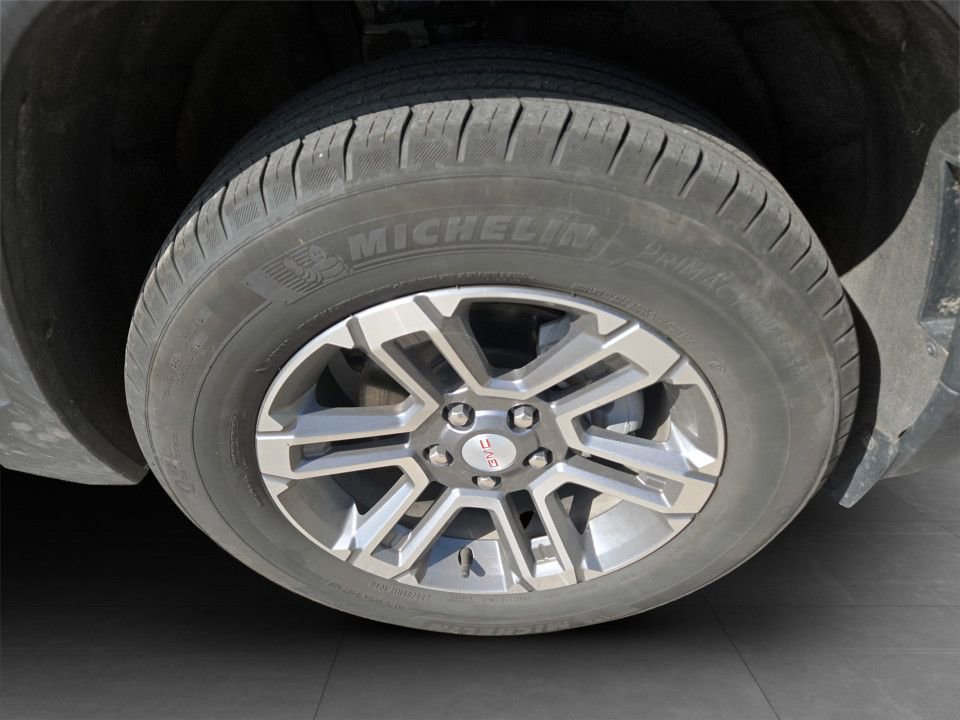 Used 2025 GMC Terrain Elevation AWD/4WD image 33