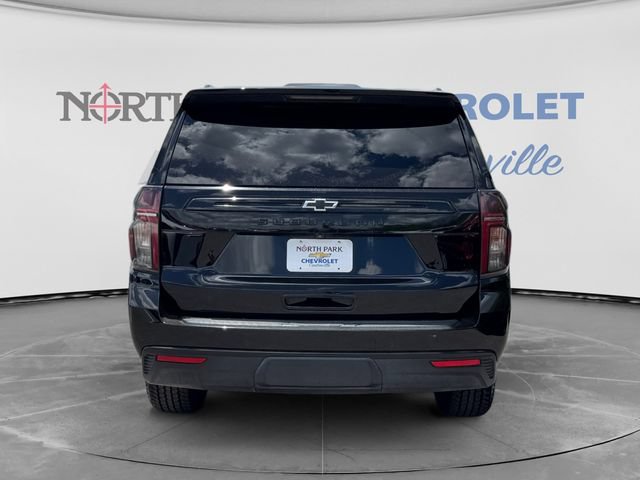 Certified 2023 Chevrolet Suburban Z71 w/ Luxury Package AWD/4WD image 4