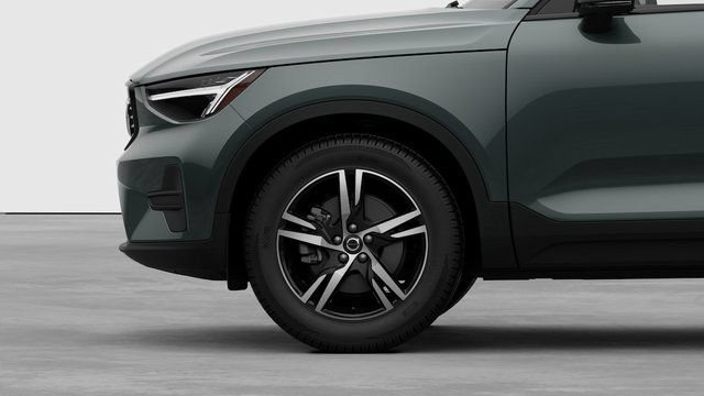 New 2026 Volvo XC40 B5 Core w/ Protection Package Premier AWD/4WD image 6