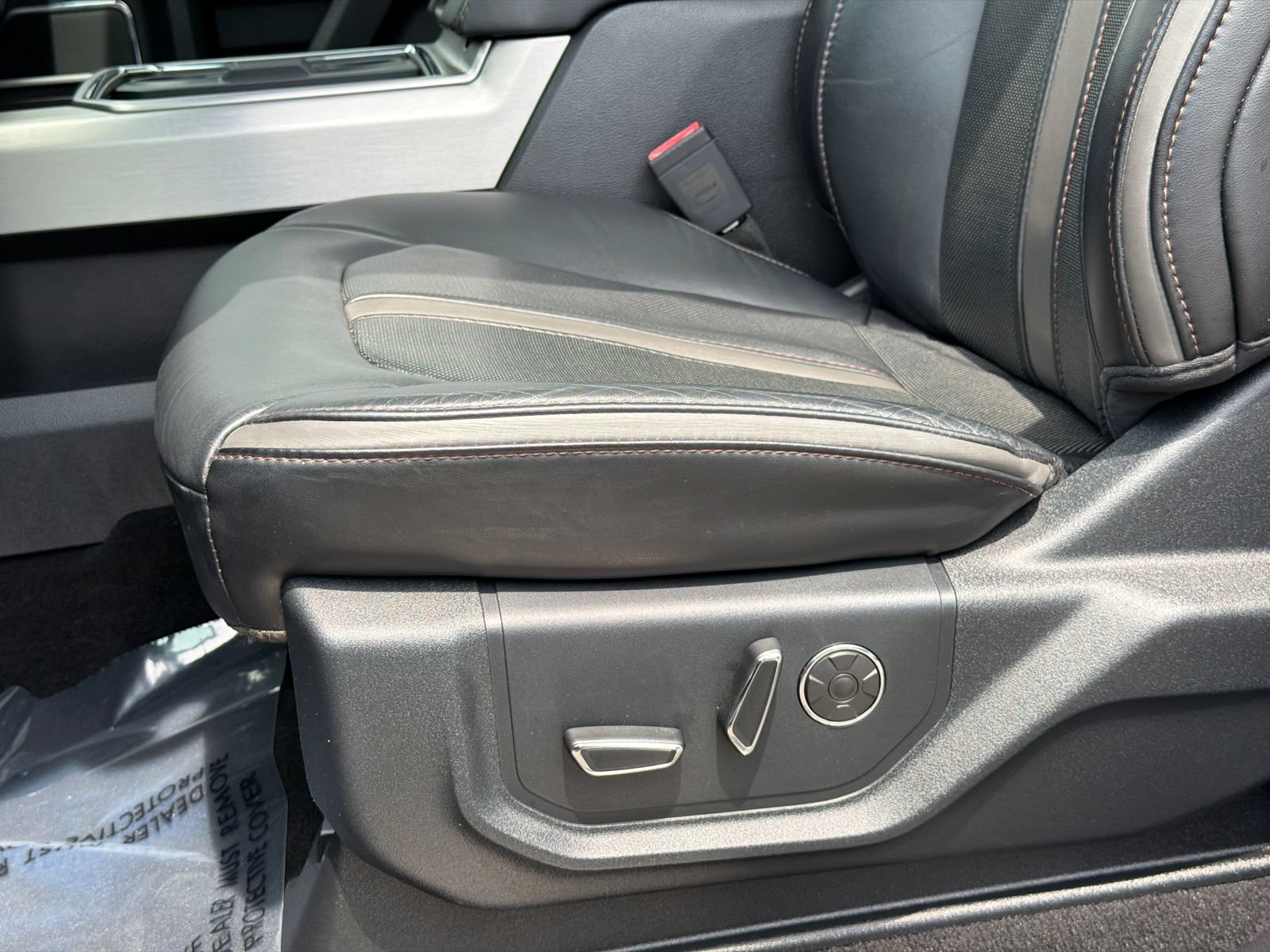 Used 2019 Ford F350 Platinum w/ Platinum Ultimate Package AWD/4WD image 21