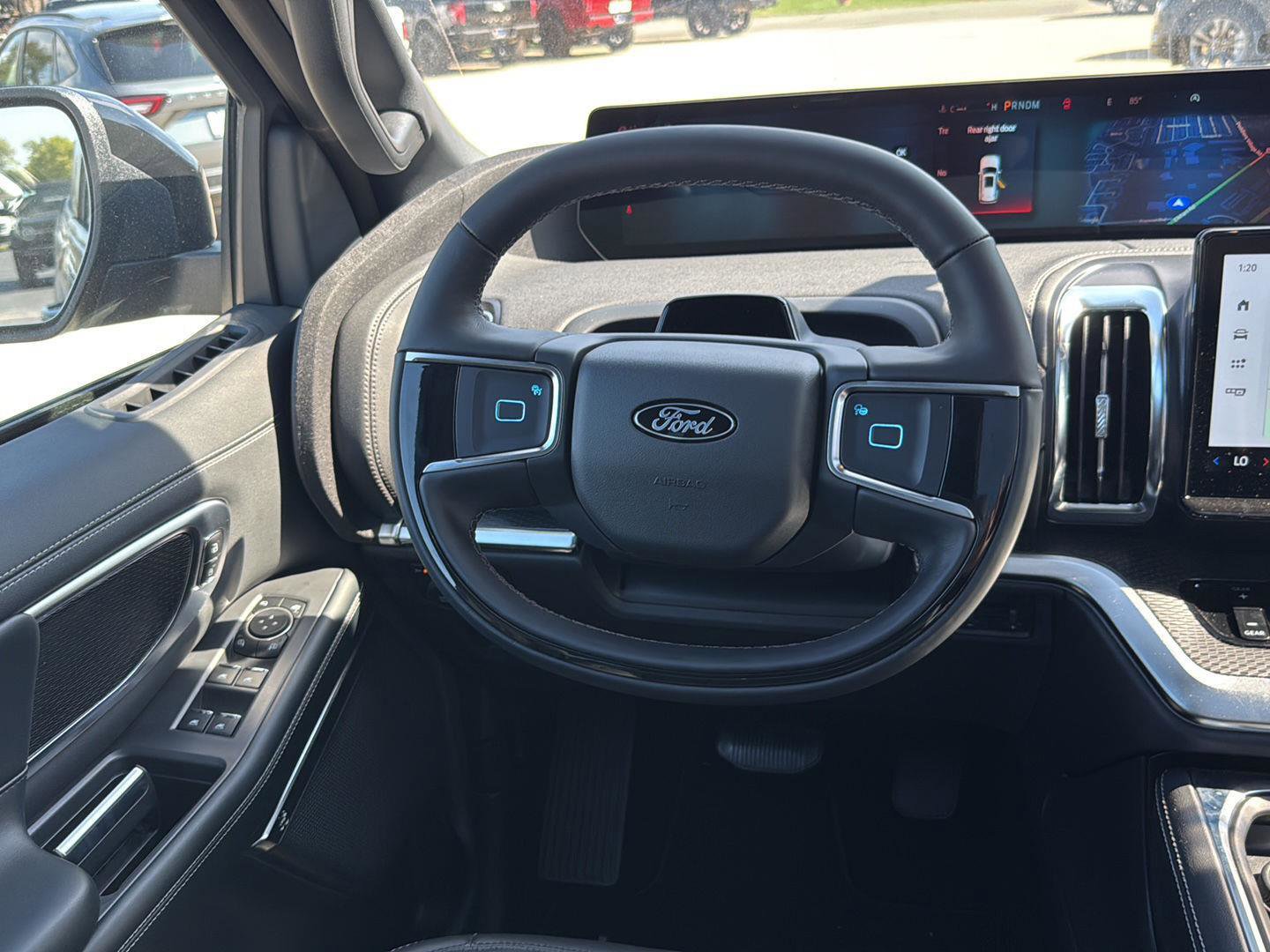 New 2025 Ford Expedition Platinum image 18