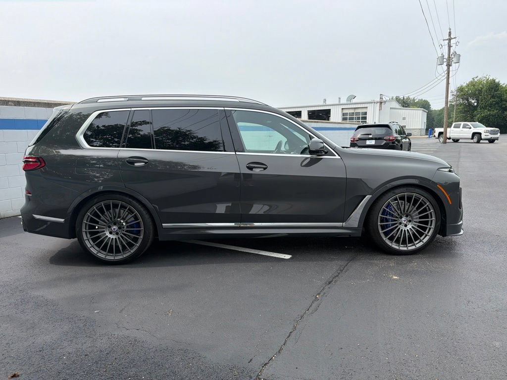 Used 2023 BMW ALPINA XB7 AWD/4WD image 6