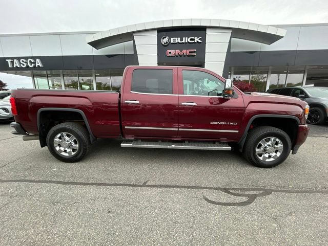 Used 2017 GMC Sierra 3500 Denali w/ Duramax Plus Package AWD/4WD image 2