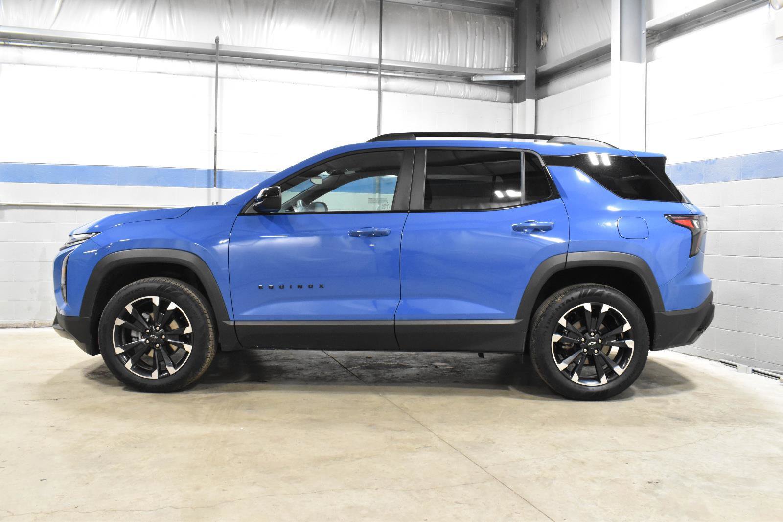 Used 2025 Chevrolet Equinox RS image 23