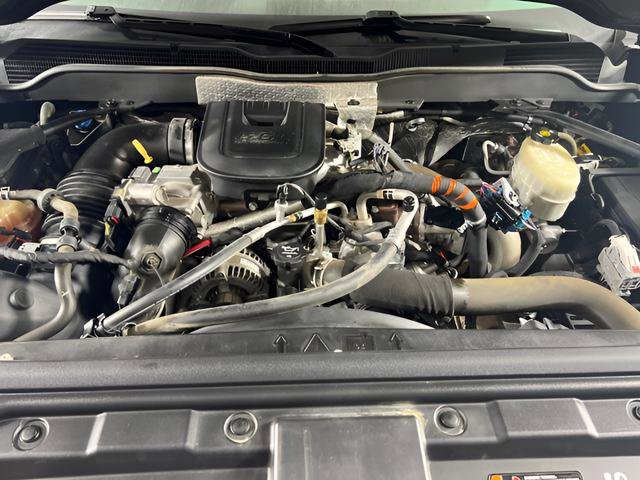 Used 2015 Chevrolet Silverado 3500 High Country w/ Duramax Plus Package image 12