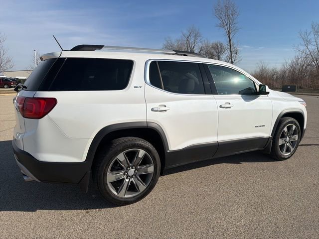 Used 2017 GMC Acadia SLT image 3