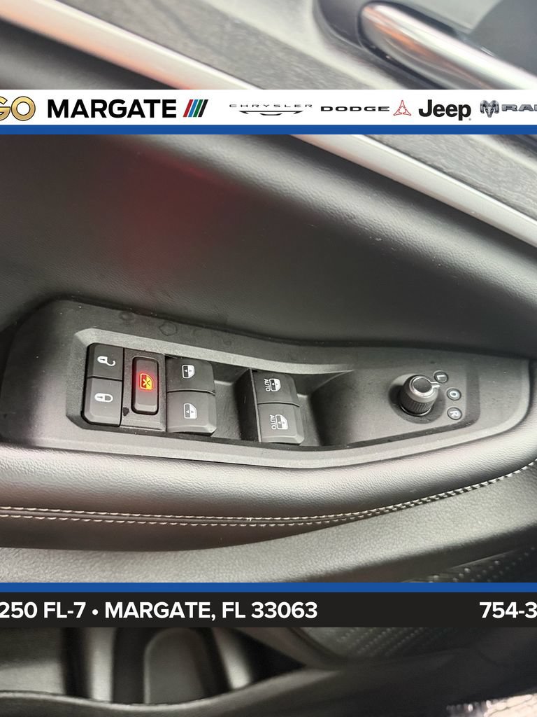 Certified 2025 Jeep Grand Cherokee Limited RWD image 34