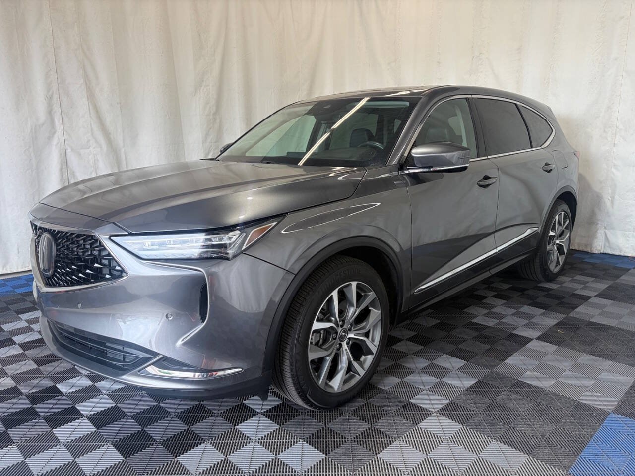 Used 2024 Acura MDX w/ Technology Package AWD/4WD image 2