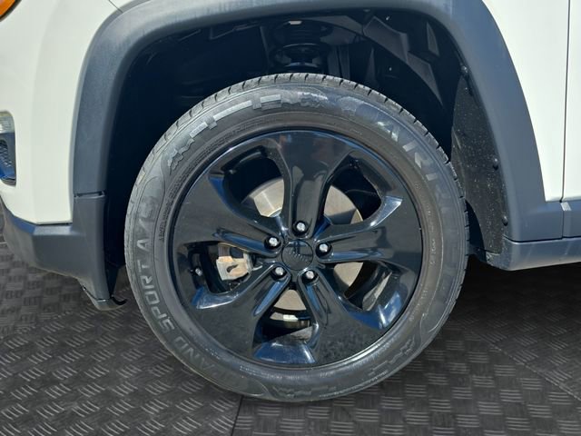 Used 2018 Jeep Compass Latitude image 33