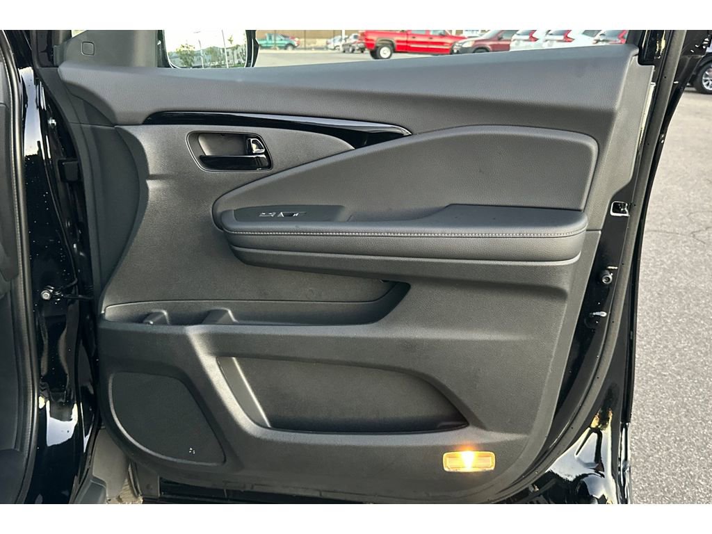 Used 2023 Honda Passport Elite image 22