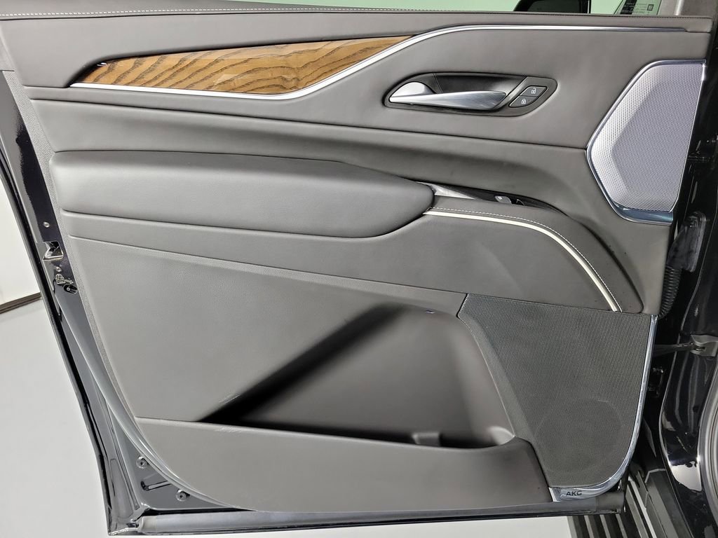 Certified 2023 Cadillac Escalade ESV Premium Luxury Platinum image 14