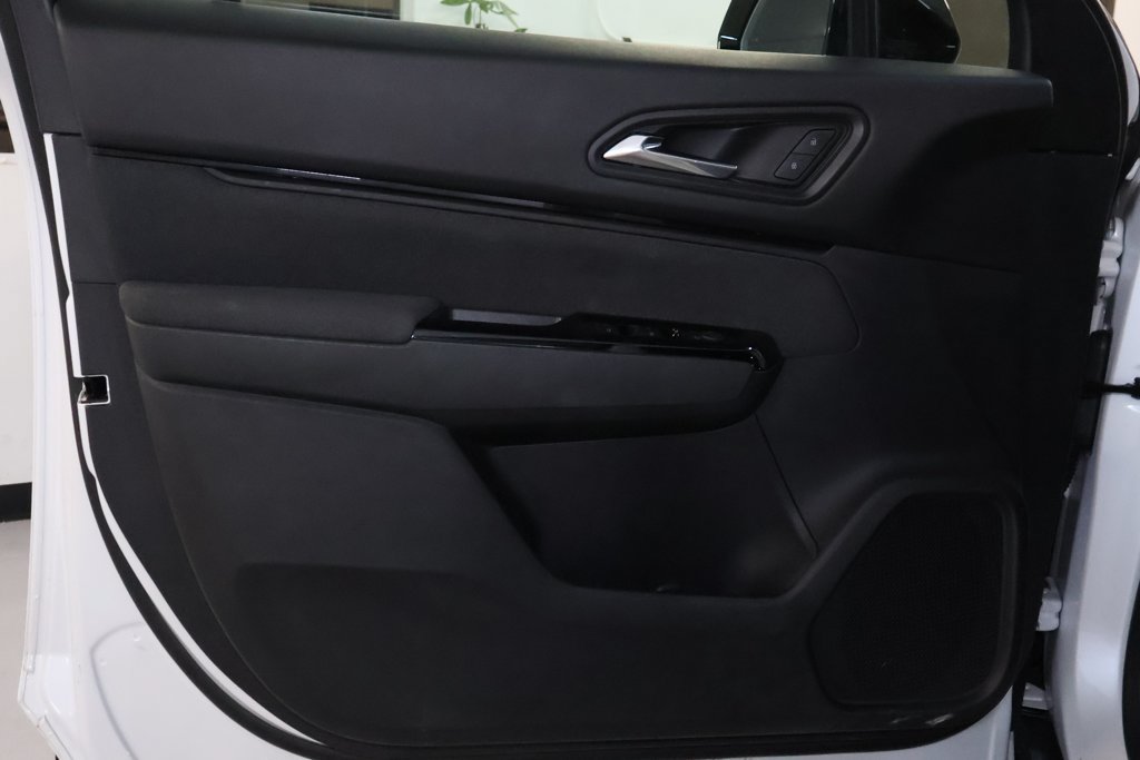 Used 2025 Honda Prologue EX image 12