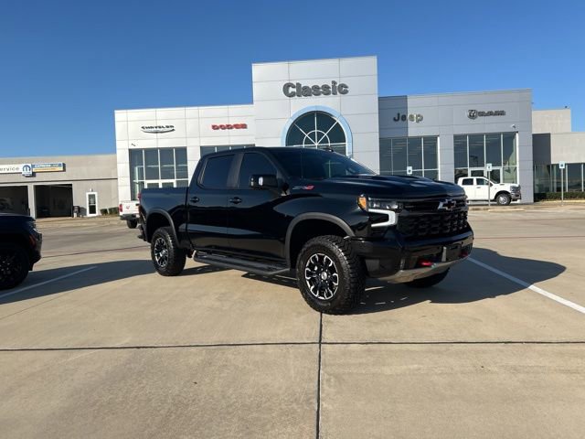 Used 2025 Chevrolet Silverado 1500 ZR2 w/ Technology Package AWD/4WD image 1