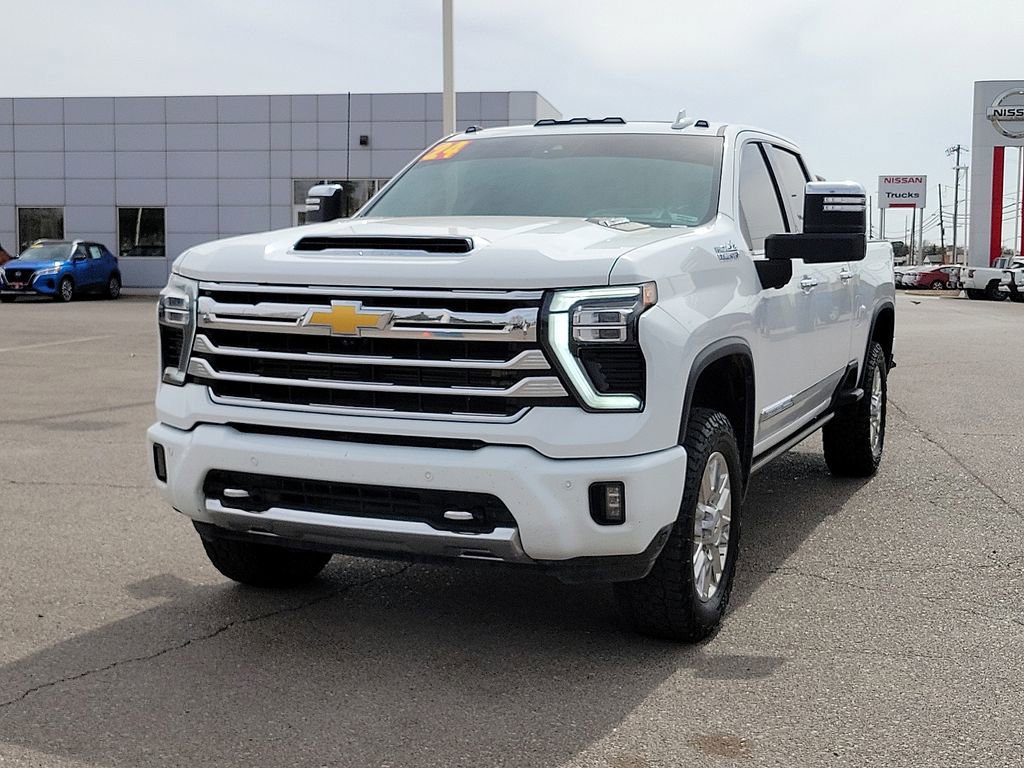 Used 2024 Chevrolet Silverado 2500 High Country w/ High Country Premium Package image 4