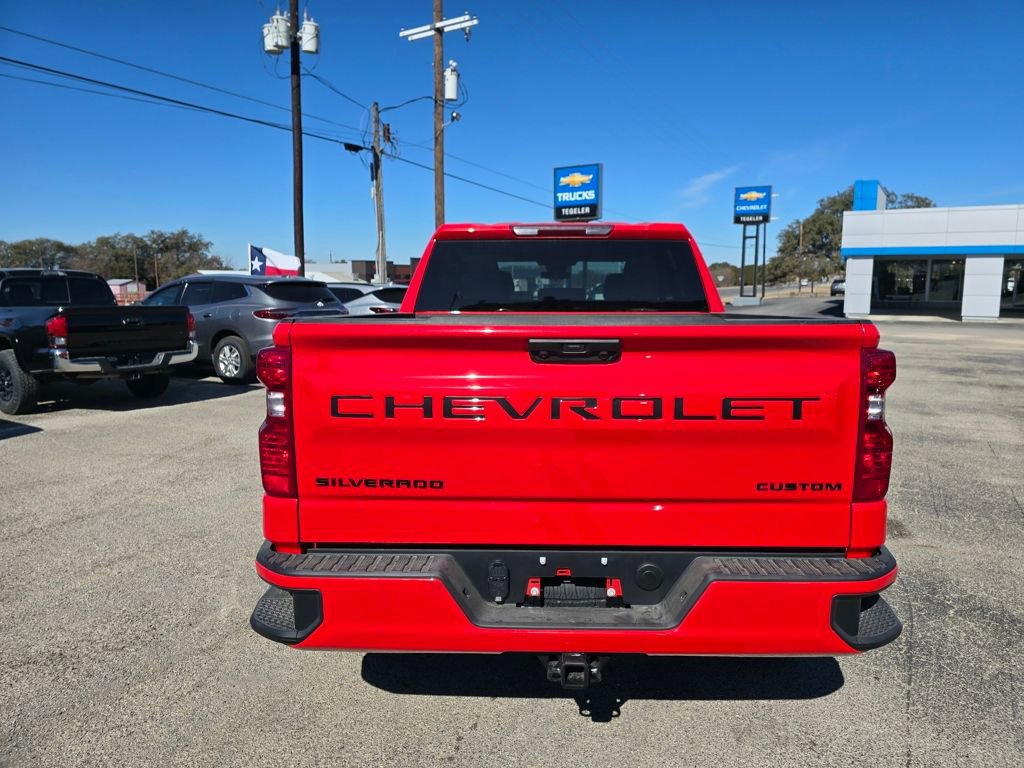 New 2026 Chevrolet Silverado 1500 Custom w/ LPO, Dark Essentials Package AWD/4WD image 8