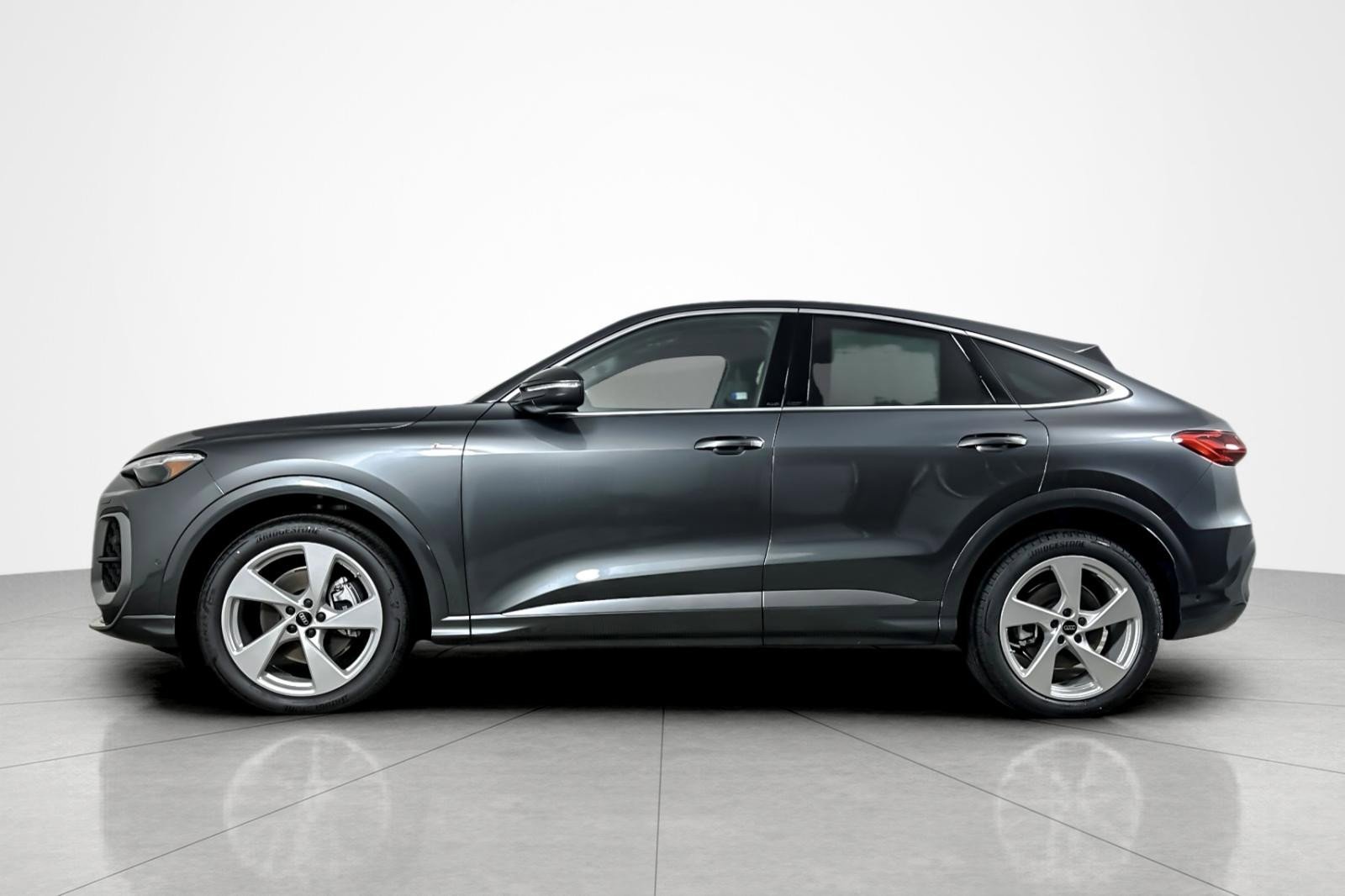 New 2025 Audi Q5 Prestige image 3
