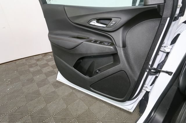 Used 2023 Chevrolet Equinox RS AWD/4WD image 35