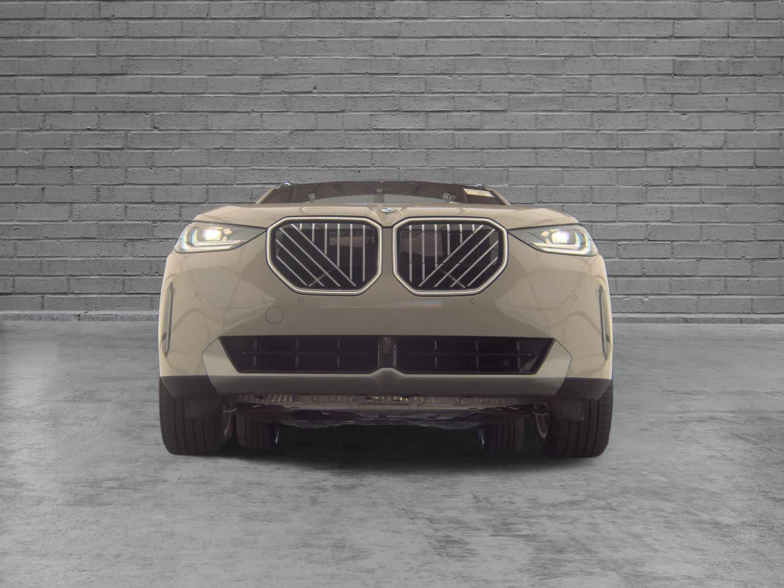 Used 2025 BMW X3 xDrive30i AWD/4WD image 2