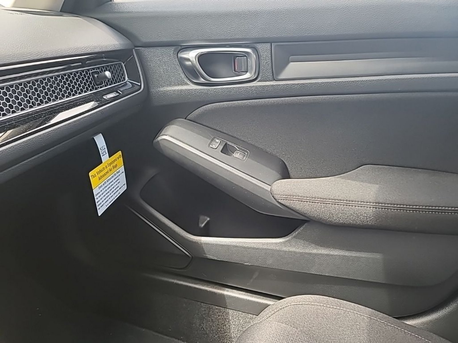 Certified 2025 Honda Civic LX image 9