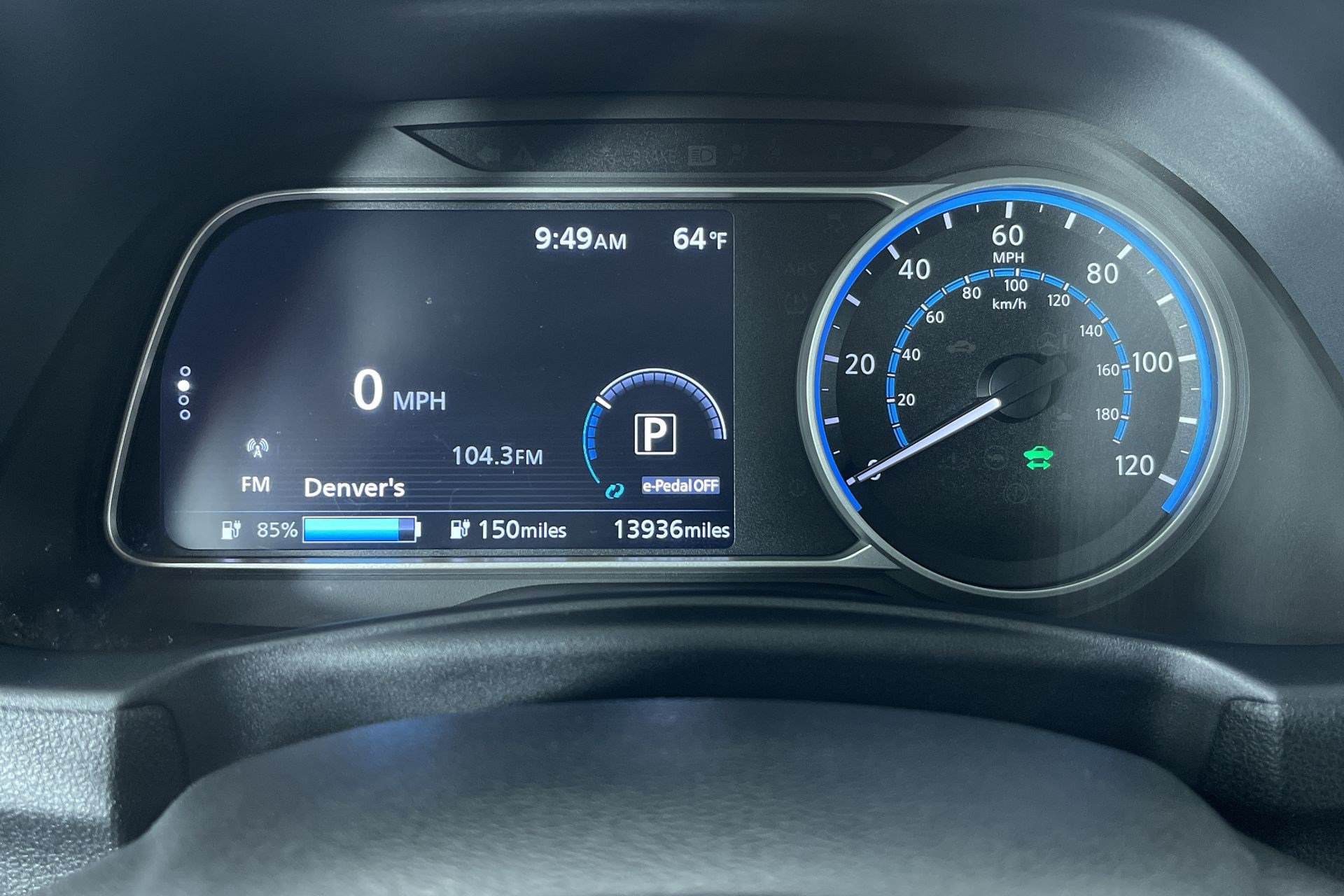 Certified 2025 Nissan Leaf S FWD image 17