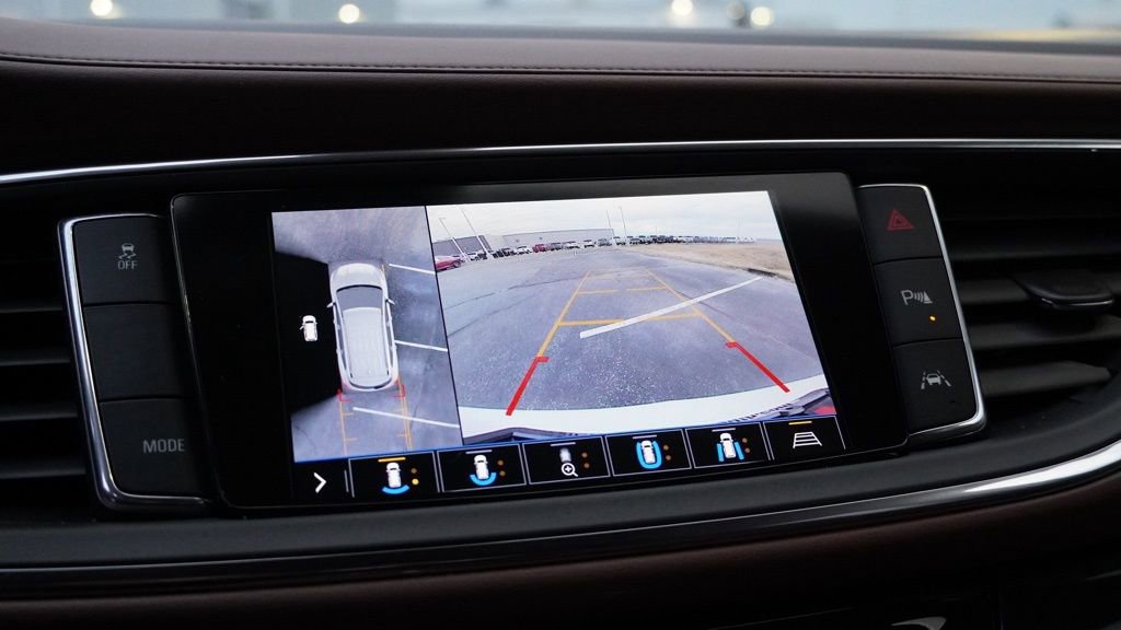 Used 2020 Buick Enclave Avenir w/ Avenir Technology Package image 38