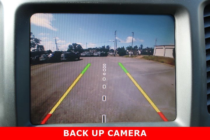 Used 2016 Jeep Cherokee Overland w/ Technology Group AWD/4WD image 15