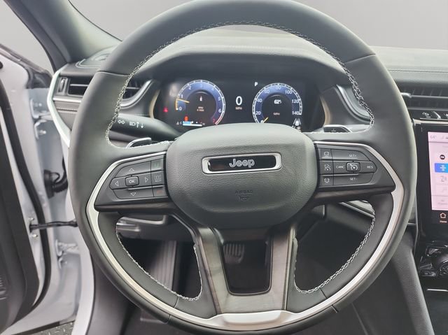 New 2025 Jeep Grand Cherokee L Limited image 10
