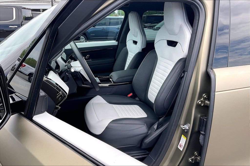 Used 2024 Land Rover Range Rover Sport SV Edition One Carbon Bronze AWD/4WD image 23