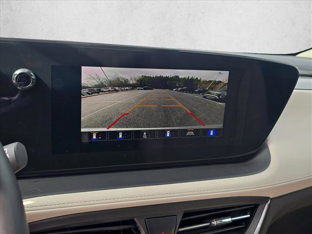 Used 2024 Buick Encore GX Avenir w/ Avenir Technology Package image 12