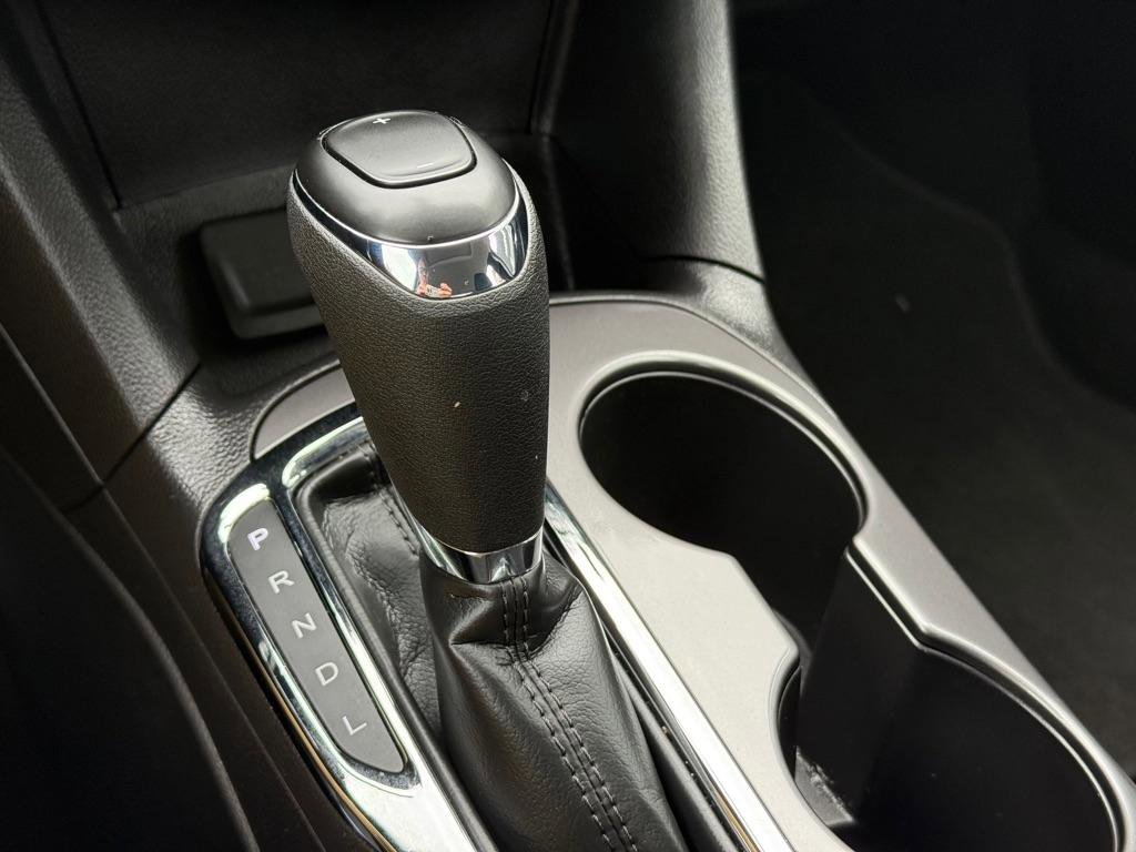 Used 2017 Chevrolet Cruze LT w/ Sun And Sound Package image 21