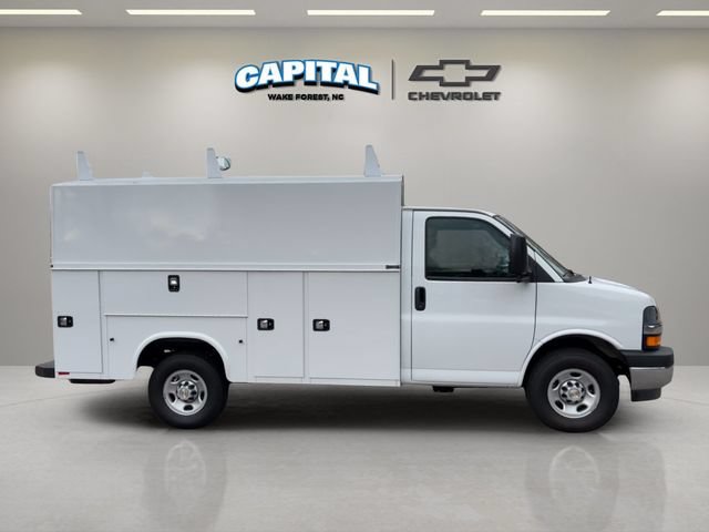 New 2025 Chevrolet Express 3500 w/ Power Convenience Package RWD image 5
