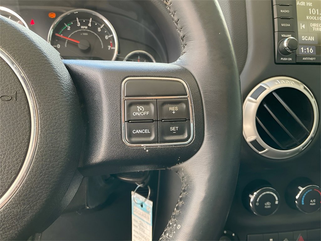 Used 2016 Jeep Wrangler Unlimited Sahara w/ Connectivity Group image 25