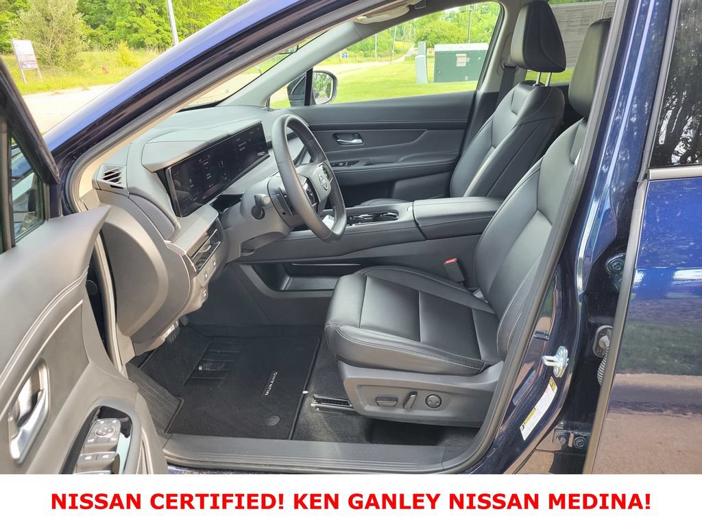 Certified 2025 Nissan Murano SV AWD/4WD image 36