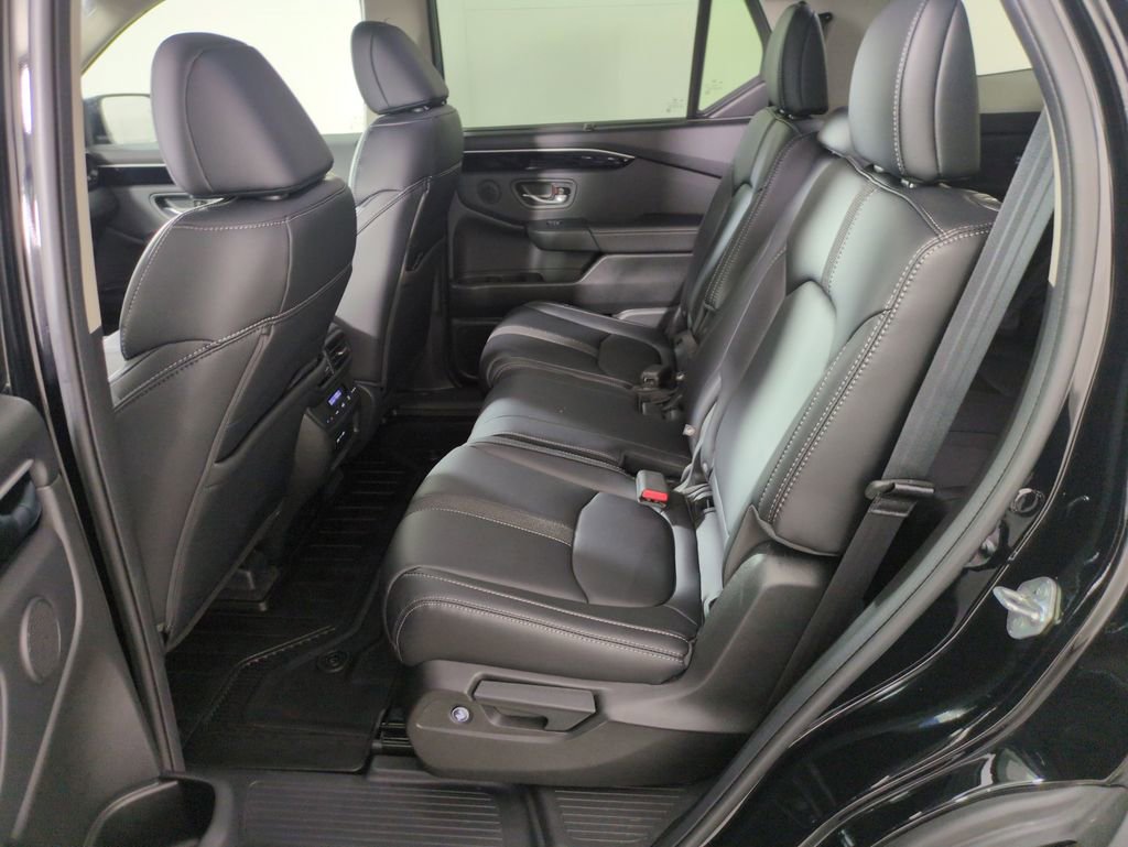 Certified 2025 Honda Pilot EX-L image 27