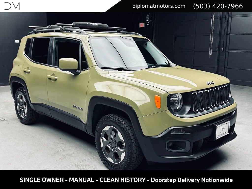Used 2015 Jeep Renegade Latitude w/ Cold Weather Group II AWD/4WD image 10