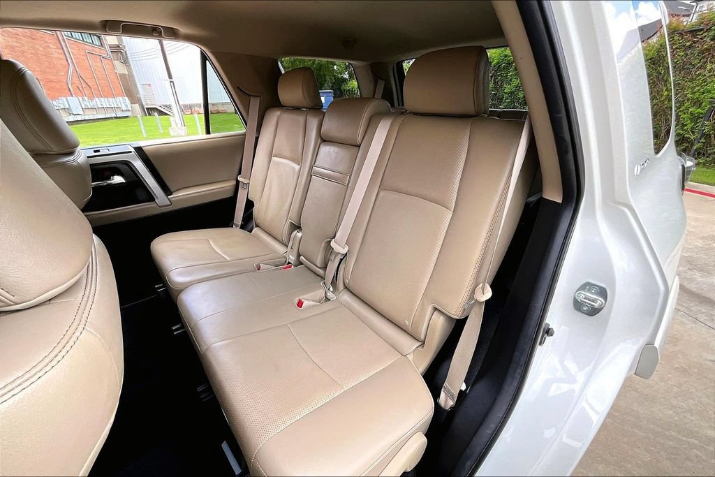 Used 2022 Toyota 4Runner Limited AWD/4WD image 37