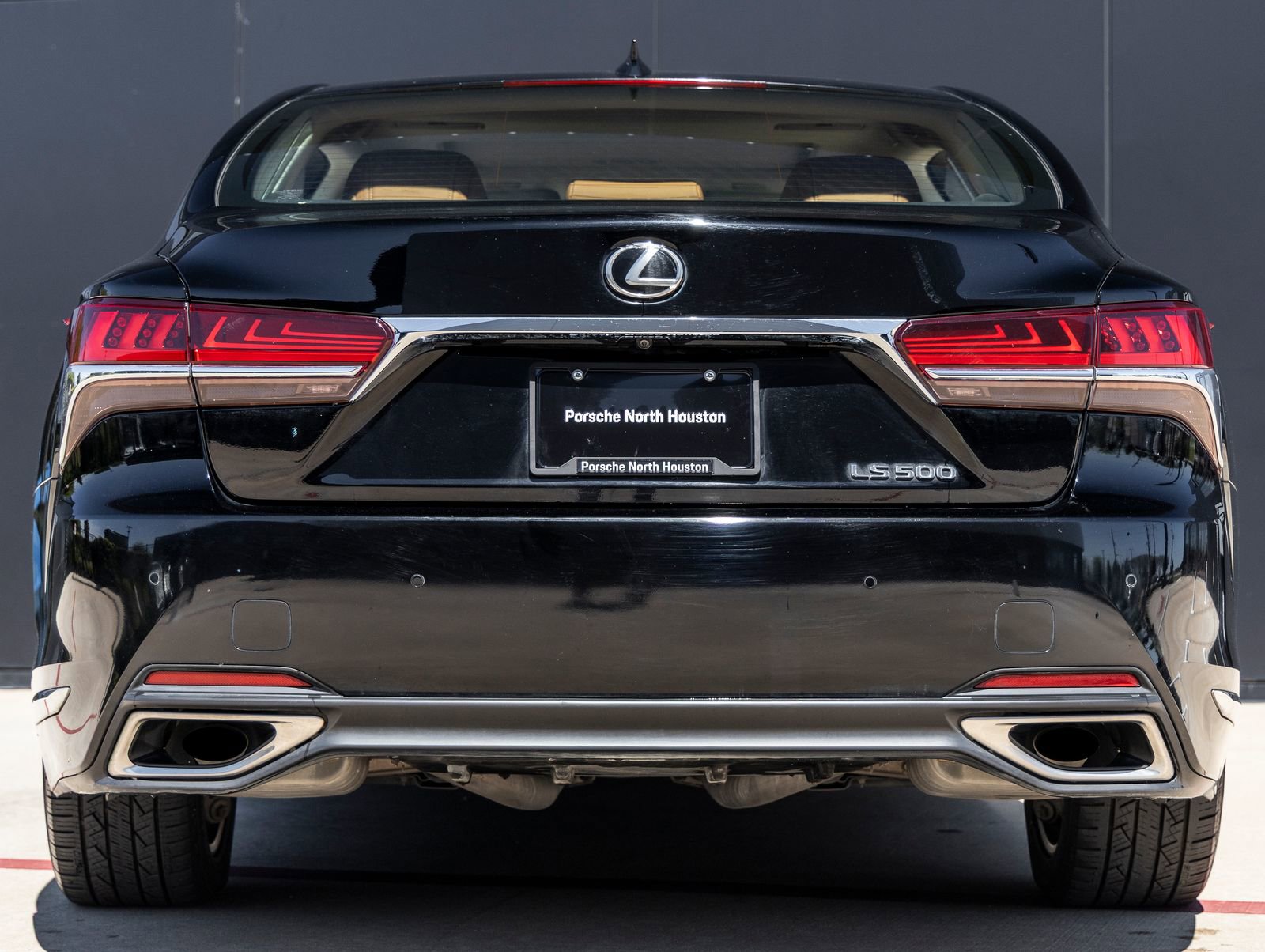 Used 2019 Lexus LS 500 w/ Accessory Package (Z2) image 7