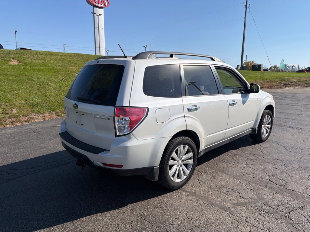 Used 2012 Subaru Forester 2.5X Premium w/ All-Weather Pkg AWD/4WD image 3