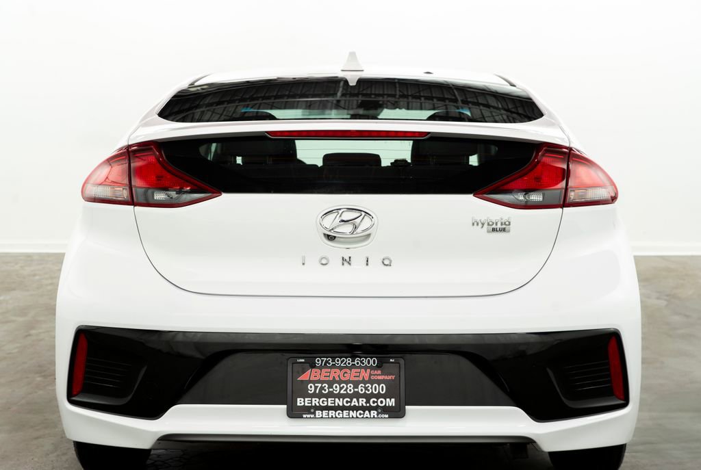 Used 2018 Hyundai Ioniq Blue image 11