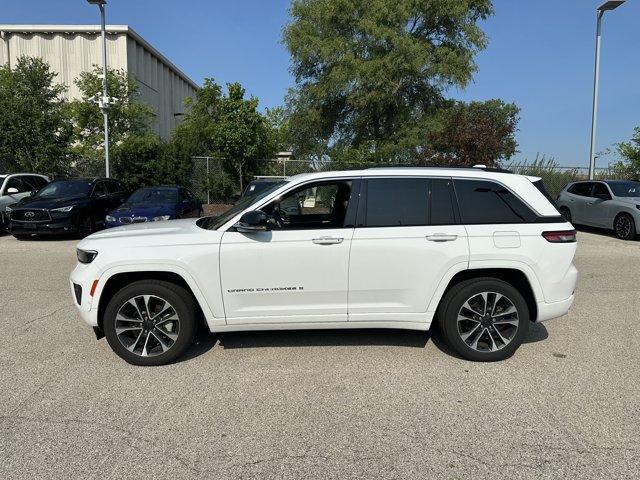 Used 2023 Jeep Grand Cherokee Overland AWD/4WD image 8